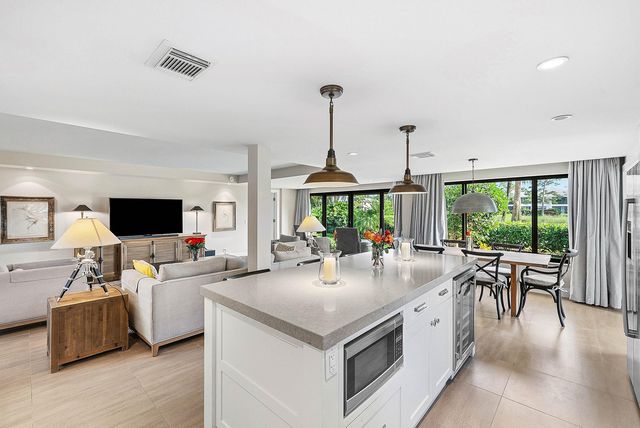 3954 Quail Ridge Drive N Egret, Boynton Beach, FL 33436