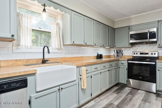 618 Cash Dollar Rd, Sparta, TN 38583