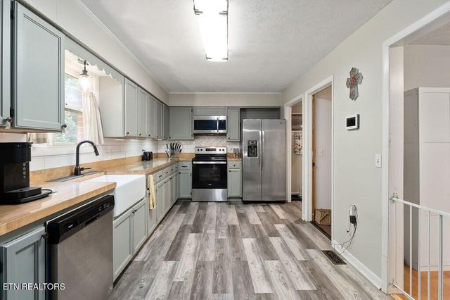 618 Cash Dollar Rd, Sparta, TN 38583