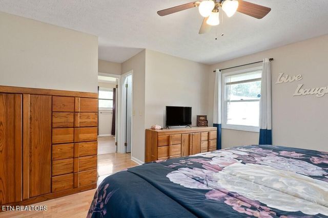 618 Cash Dollar Rd, Sparta, TN 38583