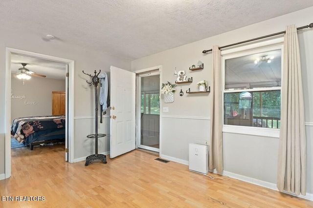 618 Cash Dollar Rd, Sparta, TN 38583