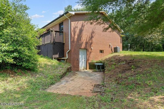 618 Cash Dollar Rd, Sparta, TN 38583