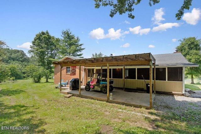 618 Cash Dollar Rd, Sparta, TN 38583