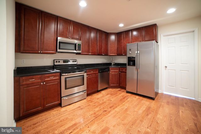 1915 N GRATZ ST, Philadelphia, PA 19121