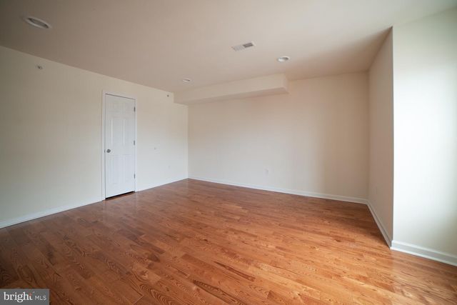 1915 N GRATZ ST, Philadelphia, PA 19121