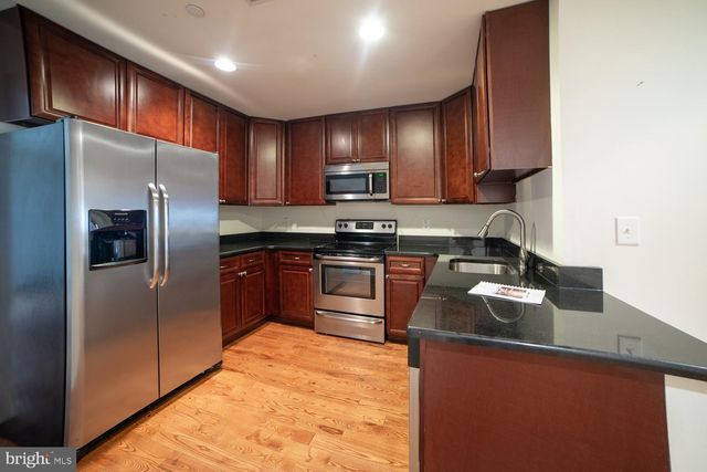 1915 N GRATZ ST, Philadelphia, PA 19121