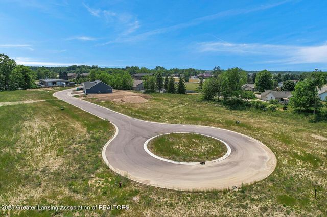 1145 Peninsula Drive, Grand Ledge, MI 48837