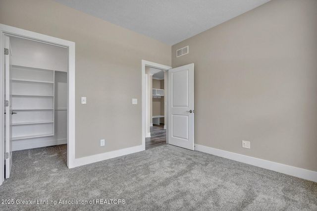 1145 Peninsula Drive, Grand Ledge, MI 48837