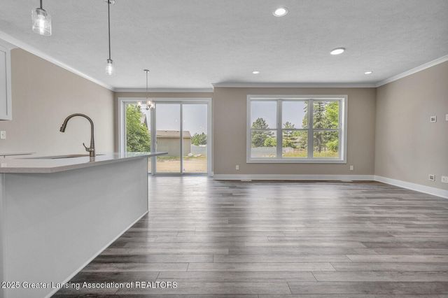 1145 Peninsula Drive, Grand Ledge, MI 48837