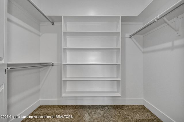 1145 Peninsula Drive, Grand Ledge, MI 48837