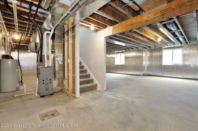 1145 Peninsula Drive, Grand Ledge, MI 48837