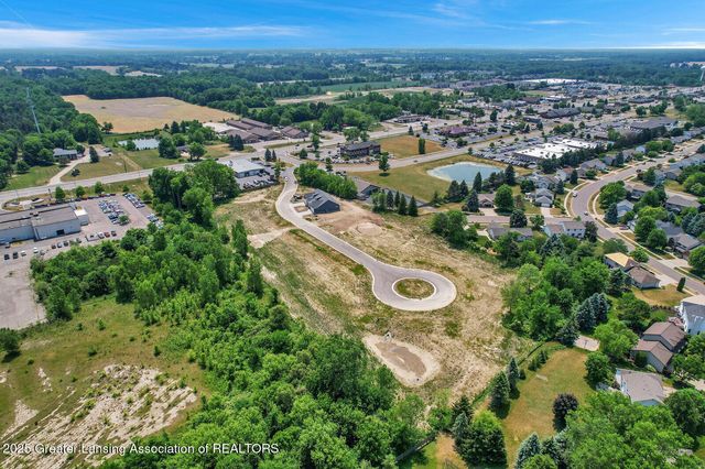 1145 Peninsula Drive, Grand Ledge, MI 48837