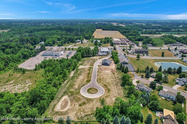 1145 Peninsula Drive, Grand Ledge, MI 48837