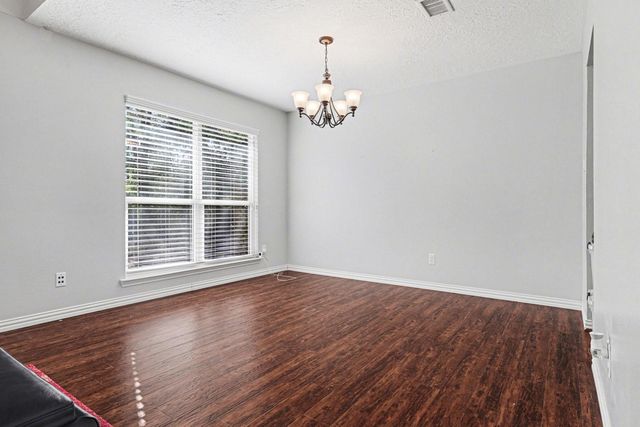 23 S Tallowberry Drive, The Woodlands, TX 77381