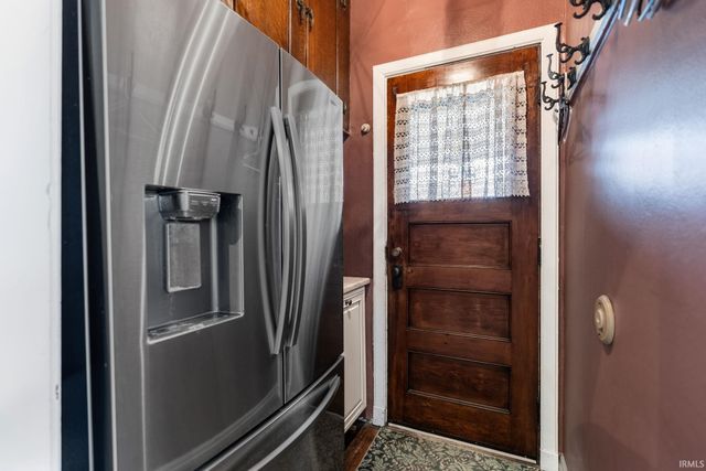 206 S Main Street, Ligonier, IN 46767