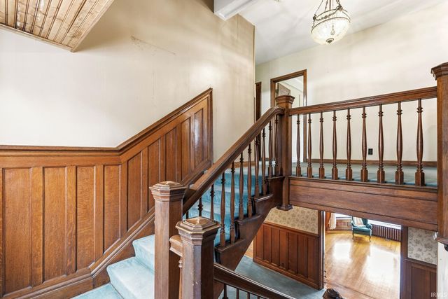 206 S Main Street, Ligonier, IN 46767