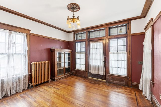 206 S Main Street, Ligonier, IN 46767