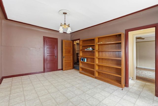 206 S Main Street, Ligonier, IN 46767