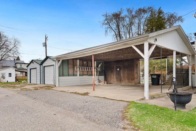 206 S Main Street, Ligonier, IN 46767