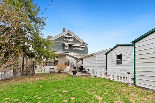 206 S Main Street, Ligonier, IN 46767