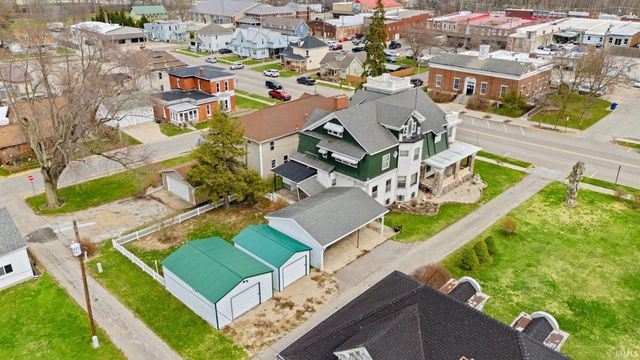 206 S Main Street, Ligonier, IN 46767