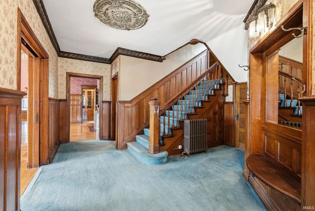 206 S Main Street, Ligonier, IN 46767