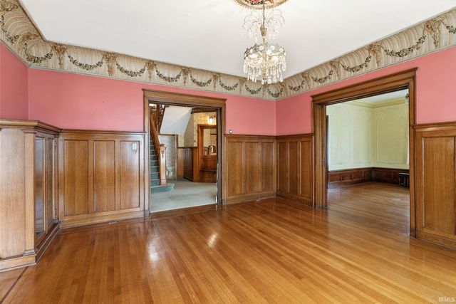 206 S Main Street, Ligonier, IN 46767