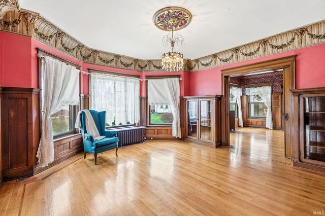 206 S Main Street, Ligonier, IN 46767