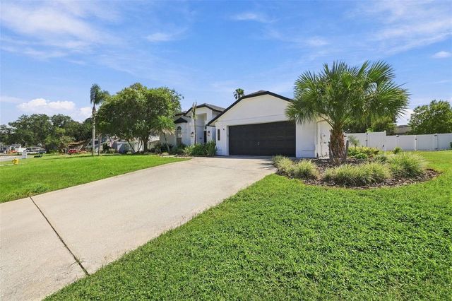 2722 BUCKHORN OAKS DRIVE, Valrico, FL 33594