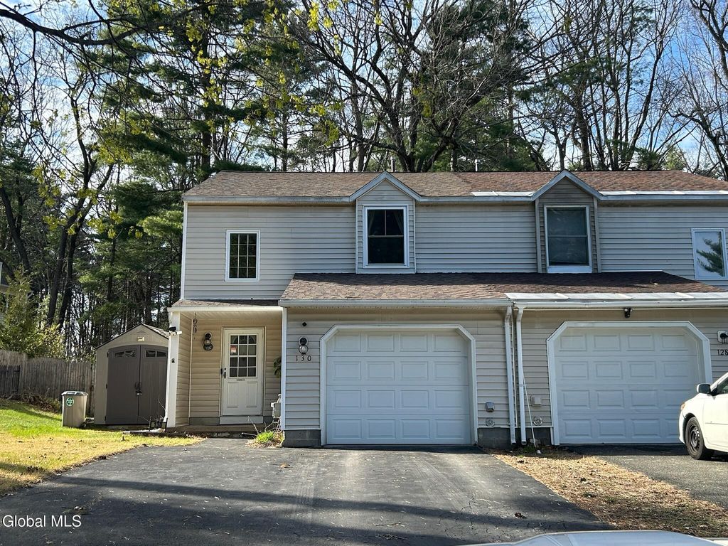 130 Deer Run Drive, Ballston Spa, NY 12020