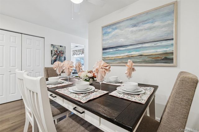 201 Bentley Court E, Saint James, NY 11780