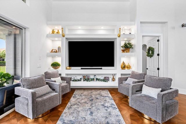 107 SE Santa Gardenia, Port St Lucie, FL 34984