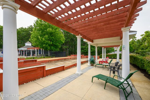 633 Sophee Lane, Lakewood, NJ 08701
