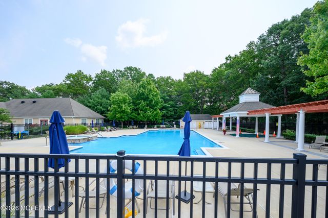 633 Sophee Lane, Lakewood, NJ 08701