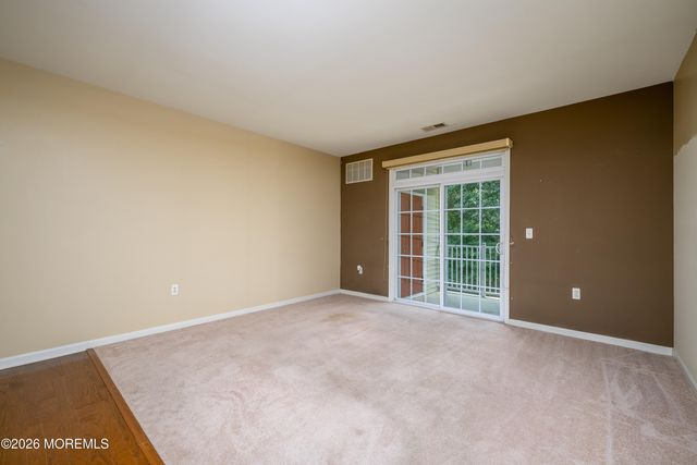 633 Sophee Lane, Lakewood, NJ 08701