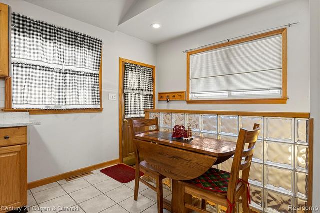 17061 Cicotte Avenue, Allen Park, MI 48101