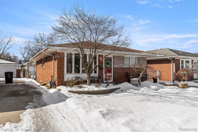 17061 Cicotte Avenue, Allen Park, MI 48101