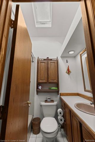 17061 Cicotte Avenue, Allen Park, MI 48101