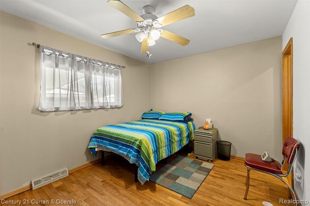 17061 Cicotte Avenue, Allen Park, MI 48101