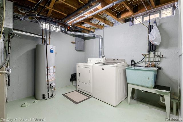 17061 Cicotte Avenue, Allen Park, MI 48101