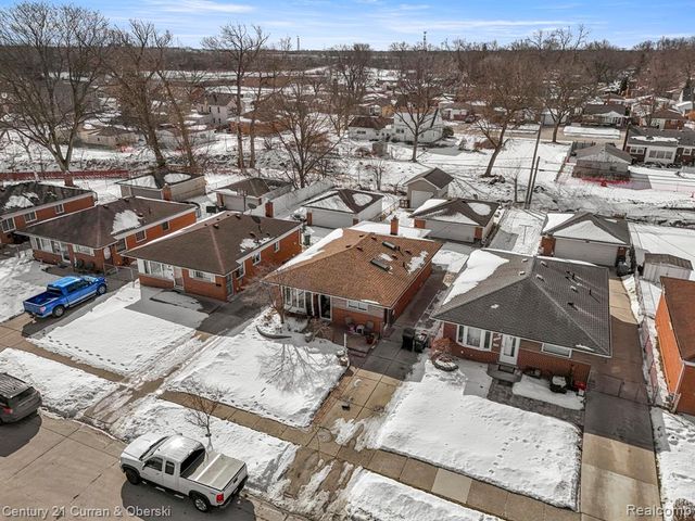 17061 Cicotte Avenue, Allen Park, MI 48101