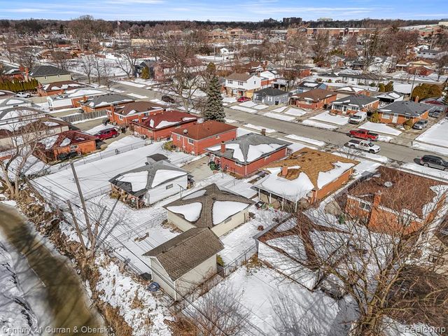 17061 Cicotte Avenue, Allen Park, MI 48101