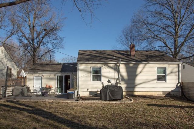 5326 Outlook Street, Mission, KS 66202