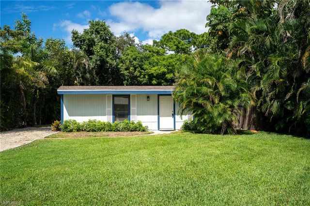1139 Frank Whiteman BLVD, Naples, FL 34103