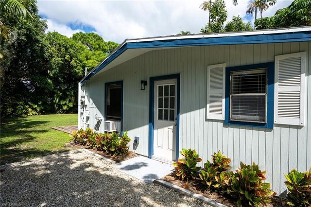 1139 Frank Whiteman BLVD, Naples, FL 34103