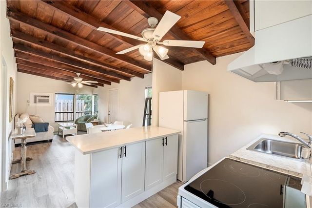 1139 Frank Whiteman BLVD, Naples, FL 34103