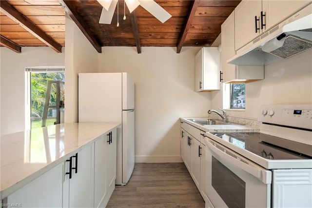 1139 Frank Whiteman BLVD, Naples, FL 34103