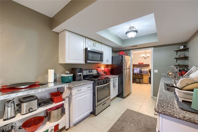 4213 Essex Green Court, Las Vegas, NV 89110
