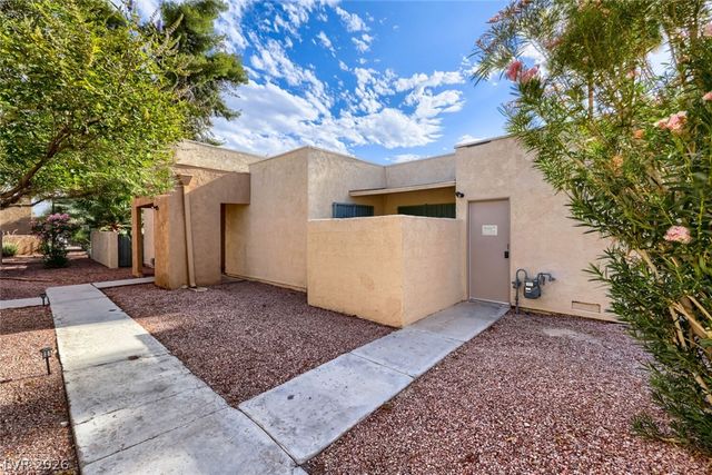 4213 Essex Green Court, Las Vegas, NV 89110