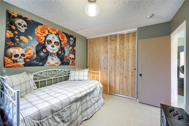4213 Essex Green Court, Las Vegas, NV 89110